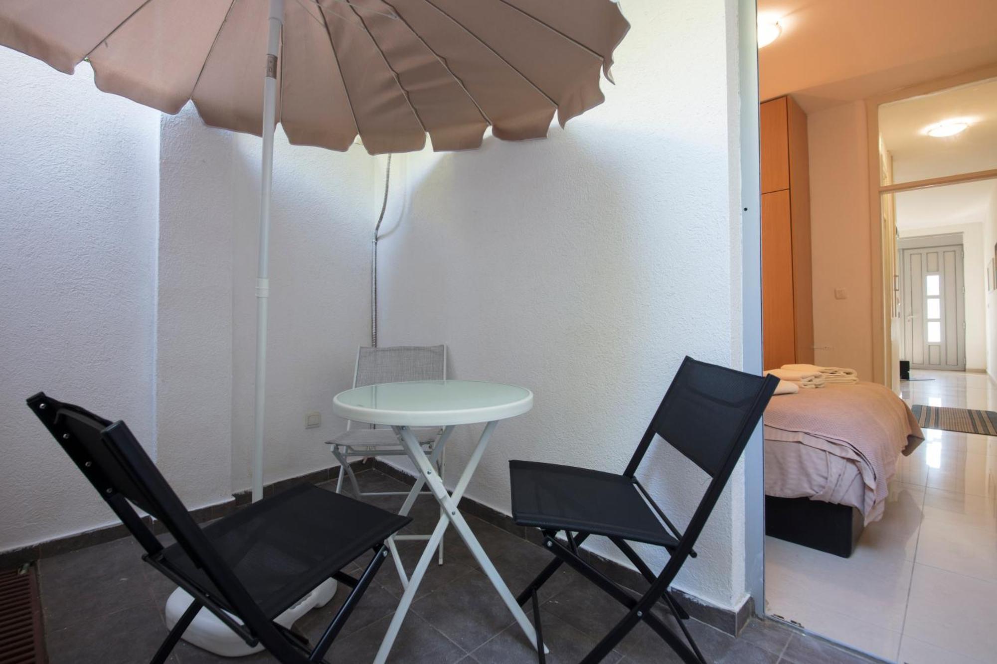Waterfront Apartments Котор Екстериор снимка