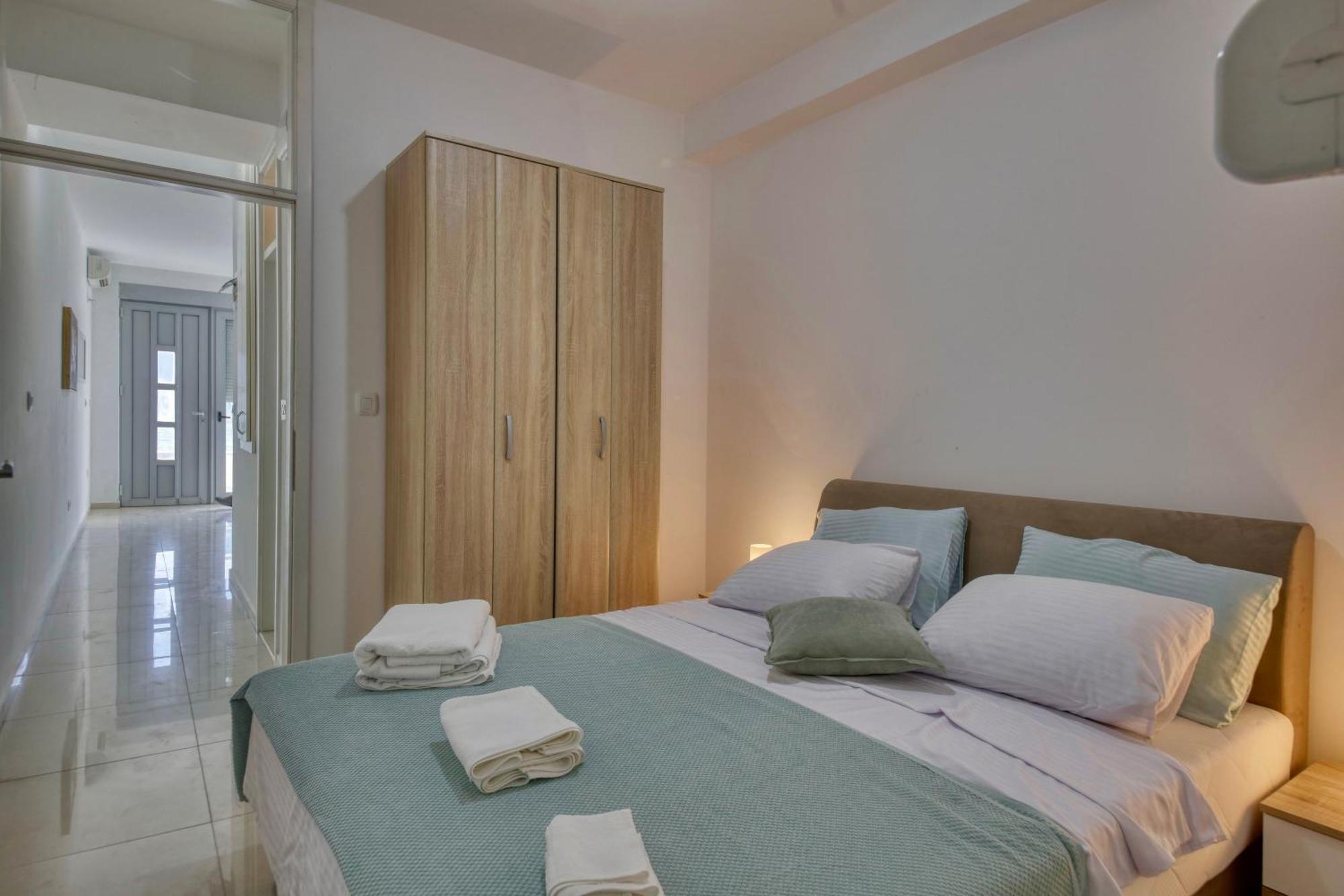 Waterfront Apartments Котор Екстериор снимка