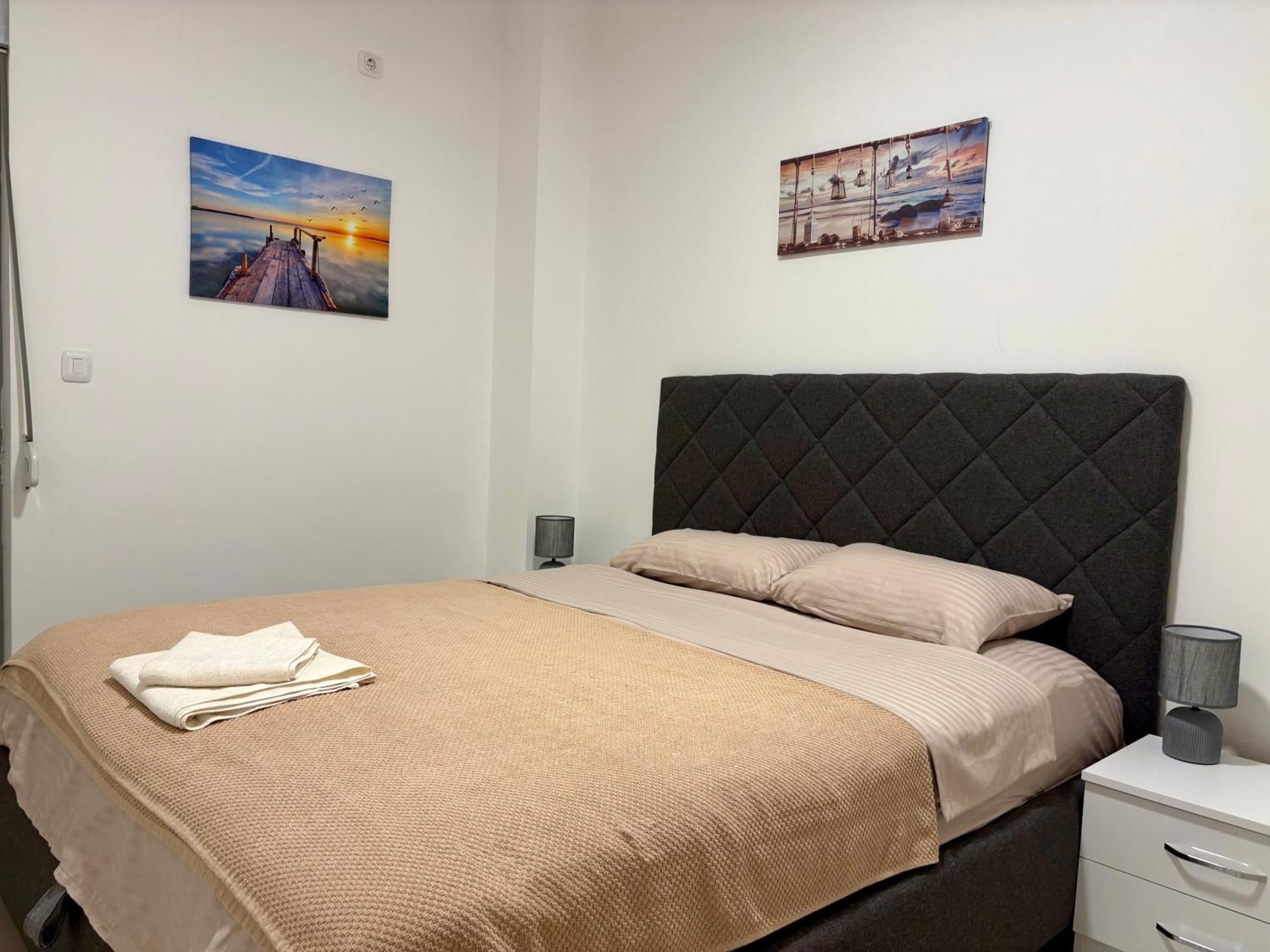 Waterfront Apartments Котор Екстериор снимка